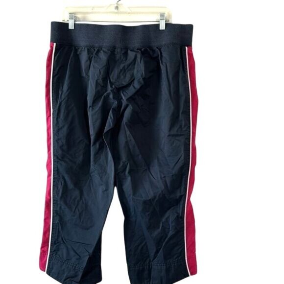 Nike Womens XL Athletic Capri Pants Black & Red Nylon - Picture 3 of 8